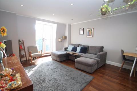 2 bedroom flat for sale, Elmgrove Road, Harrow