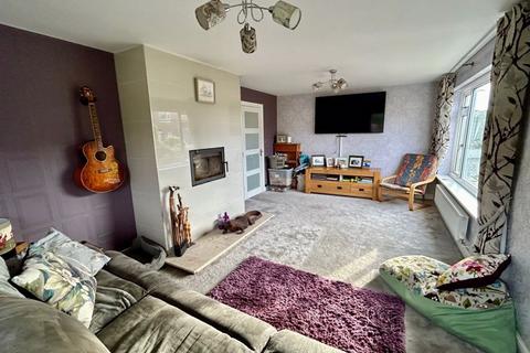 4 bedroom detached house for sale, Pont Adam Crescent, Ruabon