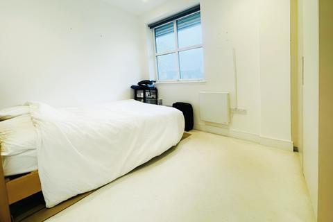 1 bedroom apartment to rent, Parkgate House