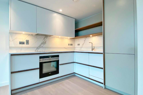 1 bedroom flat to rent, Westmark Tower, West End Gate, Marylebone, London W2