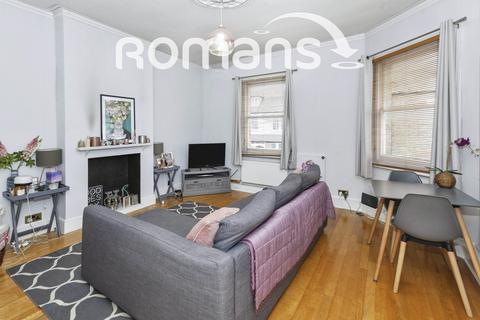 1 bedroom apartment to rent, Devereux Road