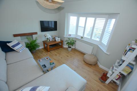 2 bedroom detached house to rent, Worthing BN14