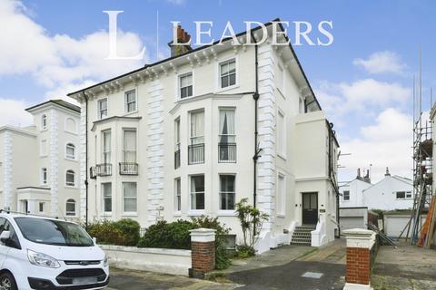 2 bedroom apartment to rent, Medina Villas, Hove