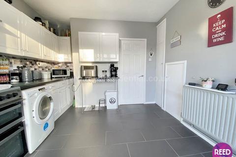 92 Archer Avenue, Southend-on-sea, SS2 4QT