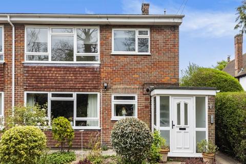 2 bedroom maisonette to rent, Chesham Road, Amersham