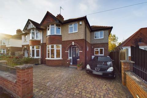 4 bedroom house to rent, Grasmere Road, Longlevens