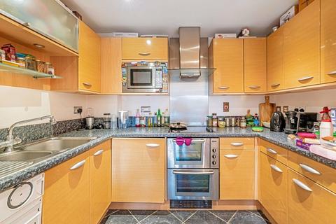 1 bedroom apartment for sale, Seven Kings Way, Kingston Upon Thames KT2 5BJ