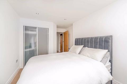 1 bedroom apartment for sale, Seven Kings Way, Kingston Upon Thames KT2 5BJ