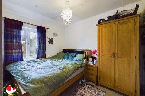 21 Underhill Road, Matson, Gloucester, GL4 6HD