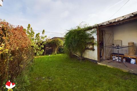 21 Underhill Road, Matson, Gloucester, GL4 6HD