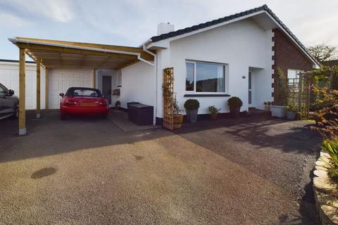 3 bedroom bungalow for sale, Threemilestsone, Truro - A beautifully presented bungalow