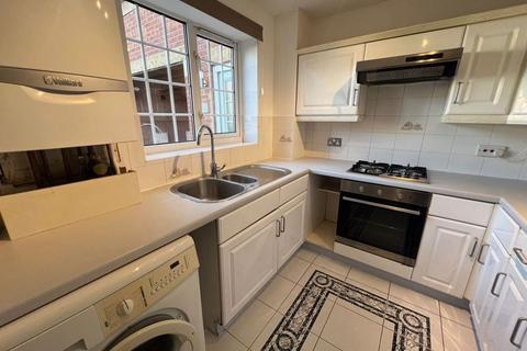 2 bedroom terraced house to rent, The Bluebells, Bristol