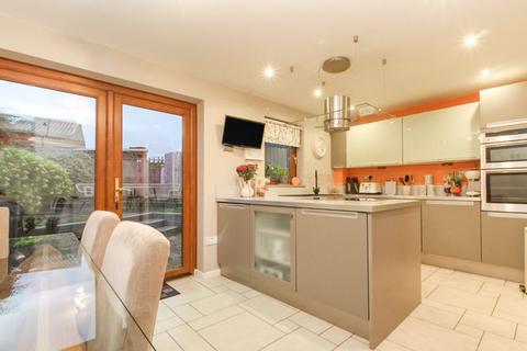 3 bedroom terraced house for sale, Trinity Close, Bedford MK44