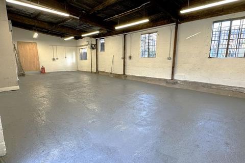 Industrial unit to rent, School Road, Newton Abbot TQ12