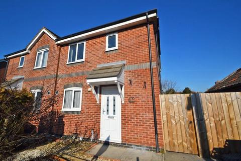 3 bedroom semi-detached house to rent, Near Salthouse Fields in Clevedon