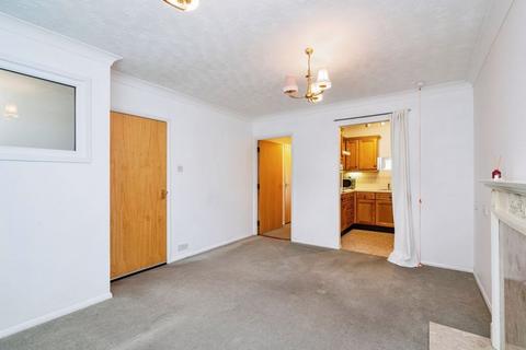 2 bedroom retirement property for sale, Cliff Avenue, Cromer NR27