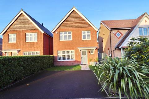 3 bedroom detached house for sale, Bonnington Close, Manchester M28