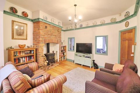 4 bedroom terraced house for sale, Park Road, Manchester M28