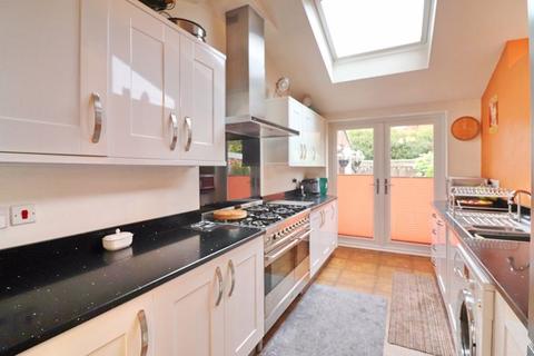 4 bedroom terraced house for sale, Park Road, Manchester M28