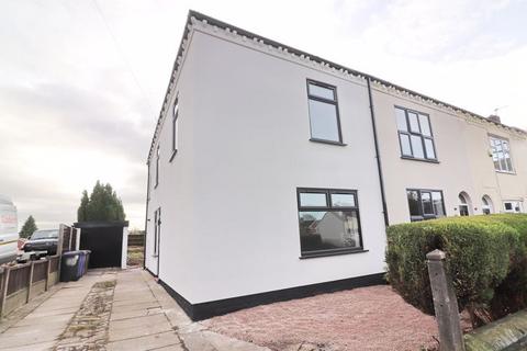 3 bedroom end of terrace house for sale, Leigh Road, Manchester M28