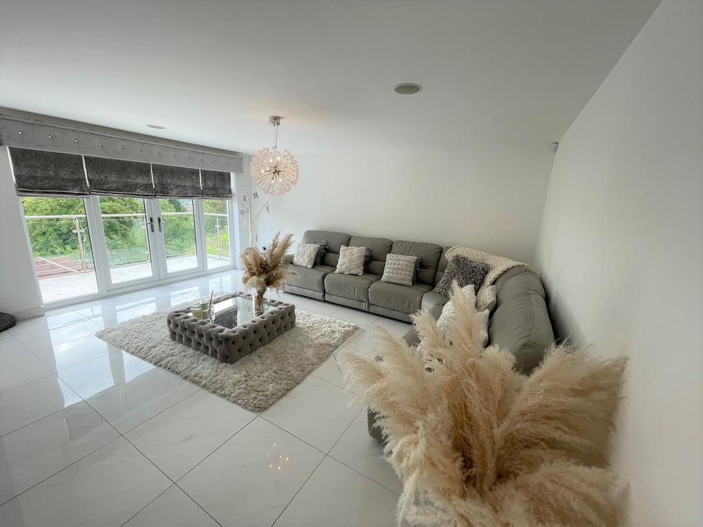Lounge b
