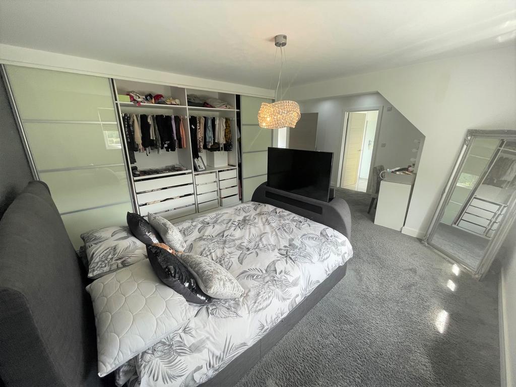 Master bedroom c