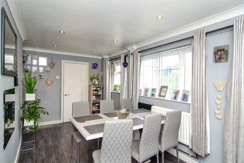 3 bedroom semi-detached house for sale, Laburnum Grove, Burntwood WS7