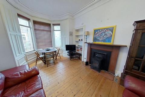 2 bedroom terraced house to rent, Hazelbank Terrace, Edinburgh, EH11