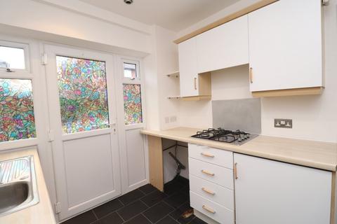 3 bedroom terraced house to rent, Model Terrace, Leeds, West Yorkshire, LS12