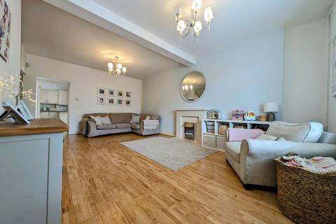 6 Barry Road, Pontypridd, CF37 1HY