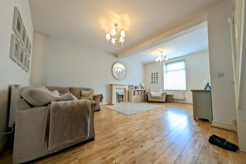 6 Barry Road, Pontypridd, CF37 1HY