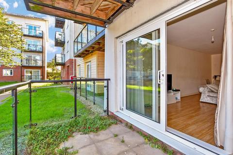 2 bedroom ground floor flat for sale, Gisors Road, Portsmouth, Hampshire