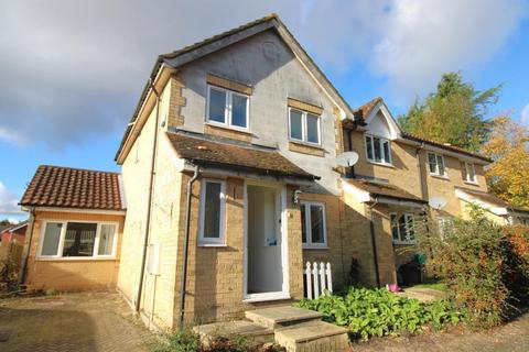 3 bedroom semi-detached house to rent, Harefield UB9