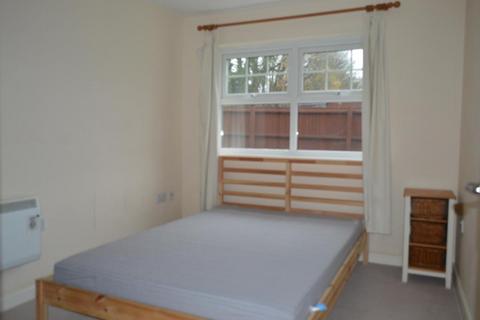 2 bedroom flat to rent, Mariner Close, New Barnet, Herts, EN4 8AU