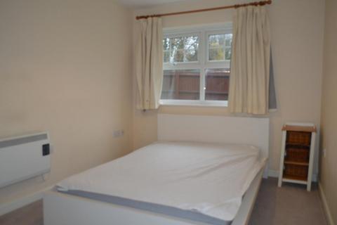undefined, Mariner Close, New Barnet, Herts, EN4 8AU