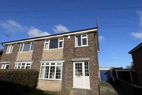 3 bedroom semi-detached house to rent, Kielder Oval, Harrogate, HG2