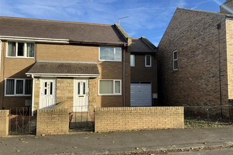 3 bedroom end of terrace house to rent, Main Street, Red Row, Morpeth