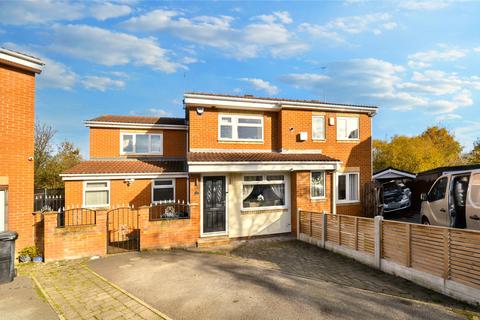 3 bedroom semi-detached house for sale, Clayton Court, Hunslet, Leeds, West Yorkshire