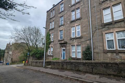 3 bedroom flat to rent, 16E Forebank Road, ,