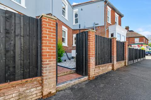 undefined, Lincoln Street - Rm5