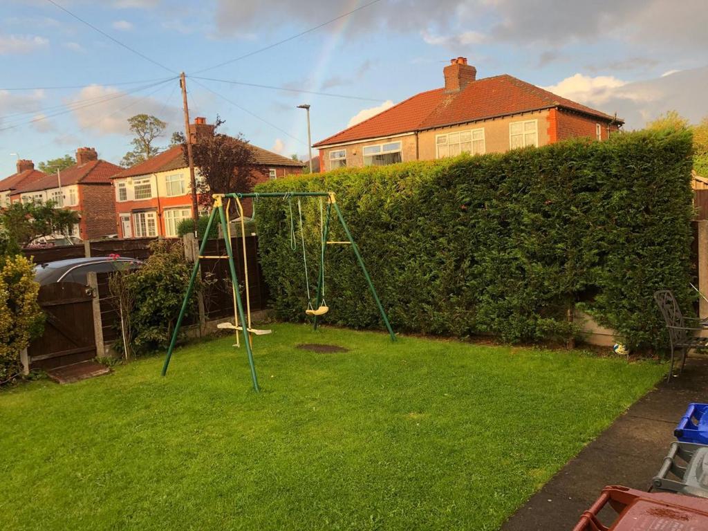 House in Manchester, Greater Manchester - View 2