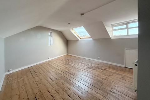 1 bedroom flat to rent, St. Peters Road, St. Leonards-on-Sea