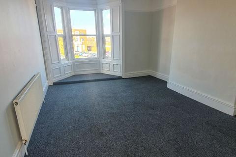 4 bedroom maisonette to rent, Chester Road, Sunderland