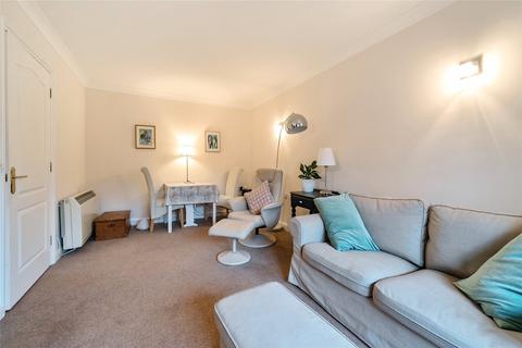 2 bedroom apartment for sale, Paynes Court, High Street, Buckingham, Buckinghamshire, MK18