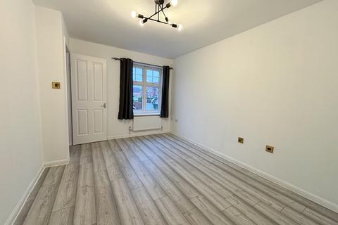 2 bedroom terraced house to rent, Farnworth, Bolton BL4