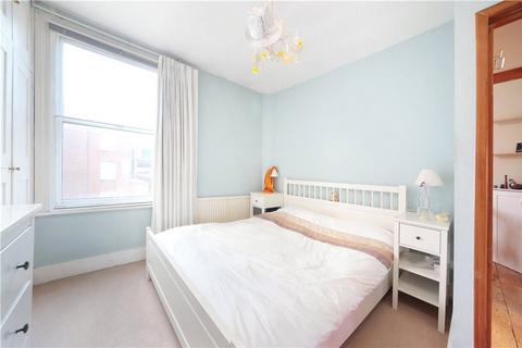 2 bedroom flat to rent, St. Luke's Avenue, London SW4