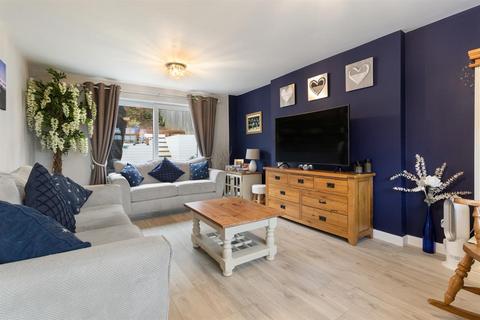 3 bedroom detached house for sale, 9 Lime Tree Avenue, Malvern, Worcestershire, WR14