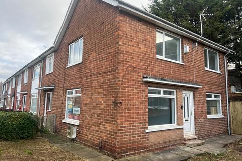 3 bedroom semi-detached house to rent, Premier Road, Middlesbrough