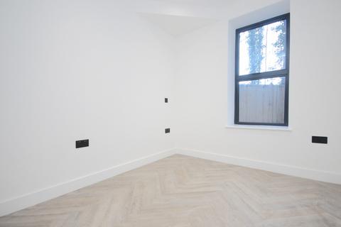 2 bedroom apartment to rent, Fairview Road, London, SW16