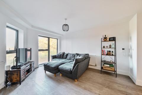 2 bedroom apartment for sale, Mill Green Road, Mitcham CR4